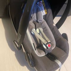newborn car seat