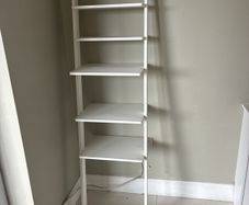 Ladder shelf