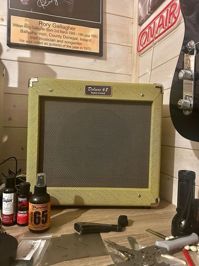SubZero Tweed V35RG with 12 inch Celestion speaker