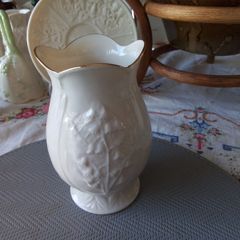 Belleek Kylemore Abbey Celebration Vase