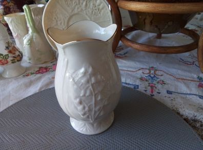 Belleek Kylemore Abbey Celebration Vase