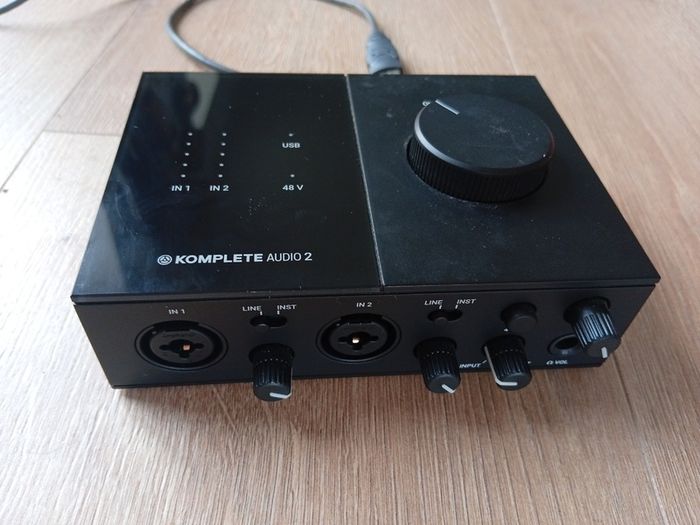 Native Instruments Komplete Audio 2 USB audio interface.