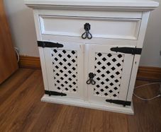 Bedside lockers