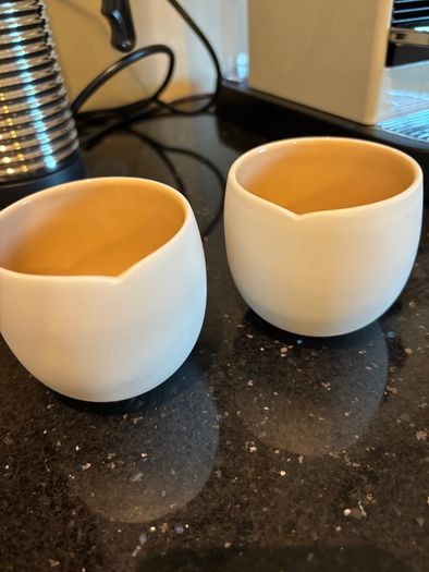 Nespresso espresso machine, milk frother and cups