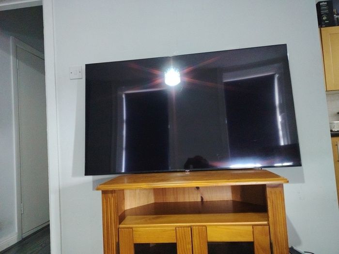 Large Samsung Smart Tv