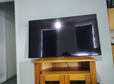 Large Samsung Smart Tv