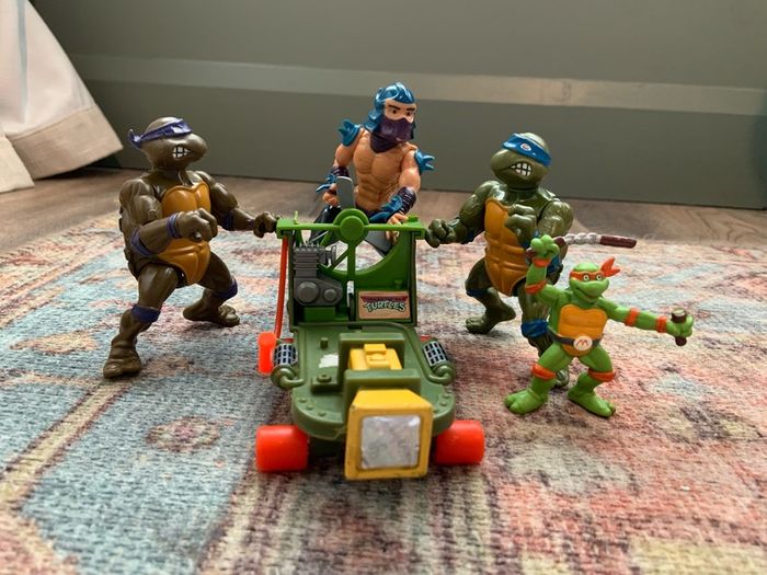 Vintage TMNT Playmates Bundle - Shredder, Turtles & Fan Powered Skateboard (1988)