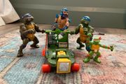 Vintage TMNT Playmates Bundle - Shredder, Turtles &amp; Fan Powered Skateboard (1988)