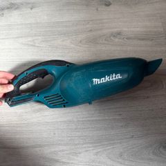 Makita Cordless Vacuum Cleaner