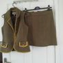 ladies suit jacketbJoules 100perecent wool. Sell as set or separate. jacket 70euro. Skirt 30 Image 2