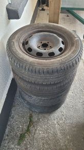 4 x passat golf 15" Steel wheels. Decent tyres
