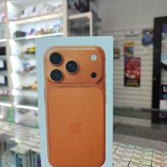 Iphone 17 Pro  256gb  Brand New Sealed Pack  Unlock Sim Free  12 Months Warranty  Shop Collection And Shop Receipt