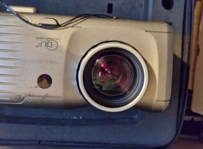 Dell Projector in Lovely Leather Case with Manual + Accessories