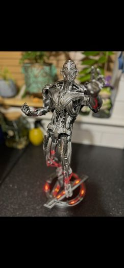 Hot Toys Marvel Avengers Age of Ultron Ultron Prime