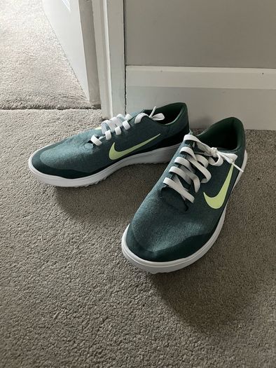 nike ladies golf shoes