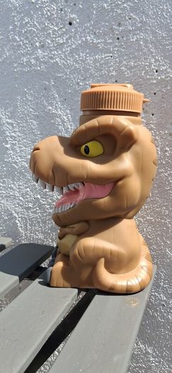 Universal Studios Jurassic World T-Rex Sipper Cup