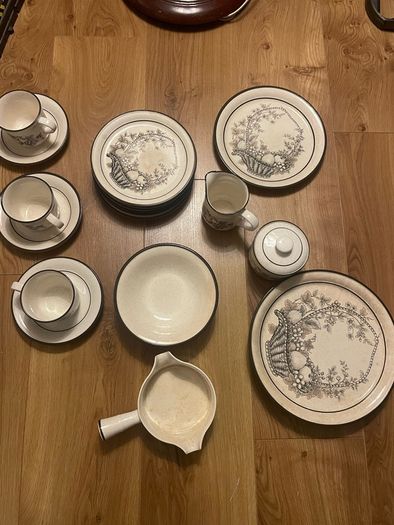 Arklow honey stone Erin harvest pottery bundle