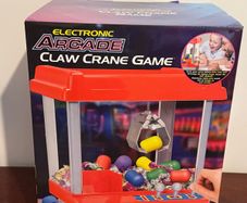 Arcade Claw Crane Game