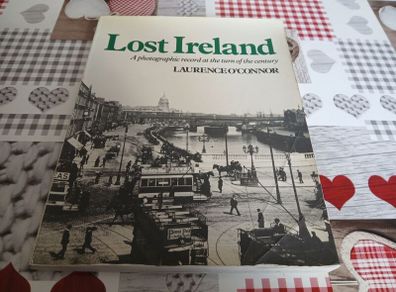 Vintage Lost Ireland: A Photographic Record at the Turn of the Century