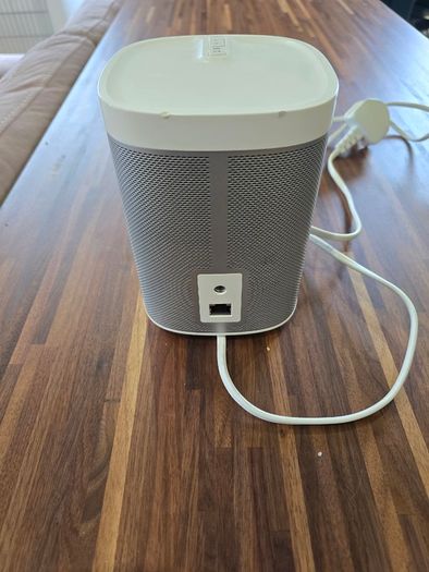 Sonos Speakers  2  Play 1 and 2  Play 5