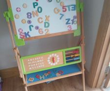 kids easel