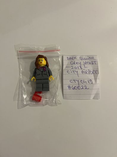 Lego City Airport Receptionist