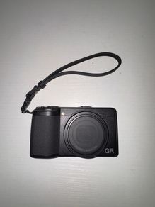 Ricoh Gr4 (extras included)