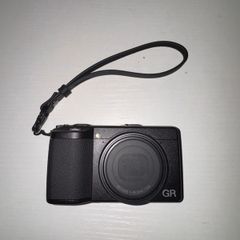Ricoh Gr4 (extras included)