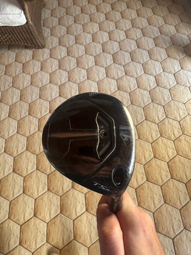 Titleist TSR2 4 wood