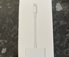 Apple Lightning to Digital AV Adapter