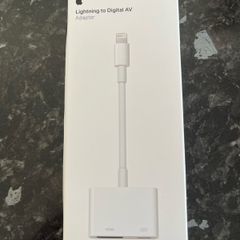 Apple Lightning to Digital AV Adapter