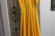 beautiful dress size 10 worn once and cleaned