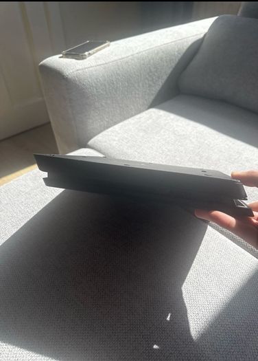 PS4 SILM With One Click Controller Brand New Condition .( Barely Uses ).  1x Console  1x Controller  1x Power Cable
