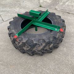Silage pusher