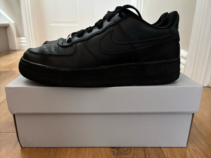 Nike Air Force 1 Black Size 5