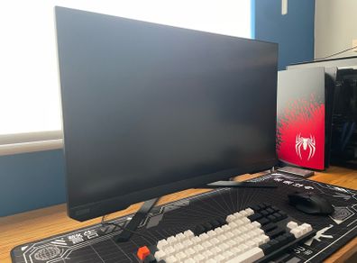 Samsung Odyssey G7 LS28BG700EPXXU 28" 4K UHD Smart Gaming monitor with Speakers