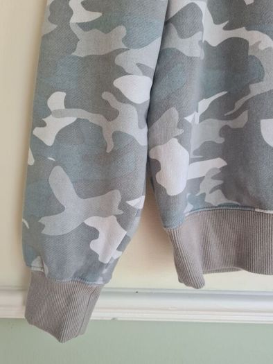 womens ELLESEE camouflage sweatshirt grey camo sweater top Size UK 12 EU 40