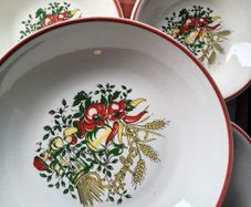 Vintage Pasta Bowl set