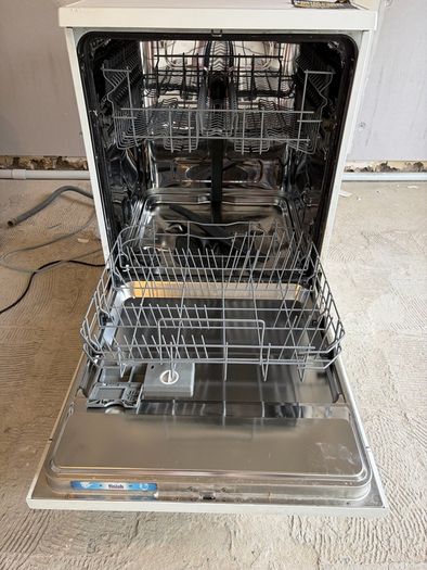Zanussi Dishwasher
