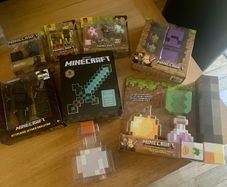 Minecraft action figures & Lamps collection