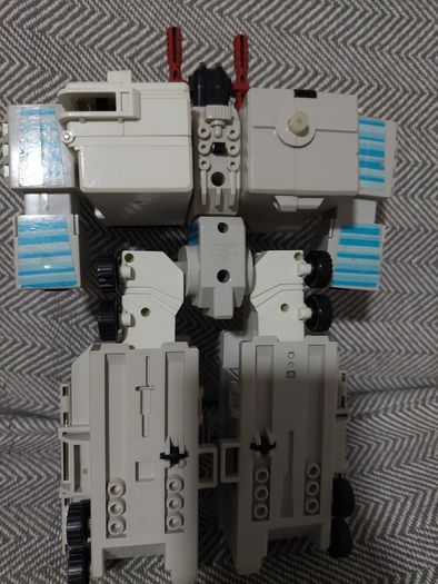 Transformer G1 Metroplex