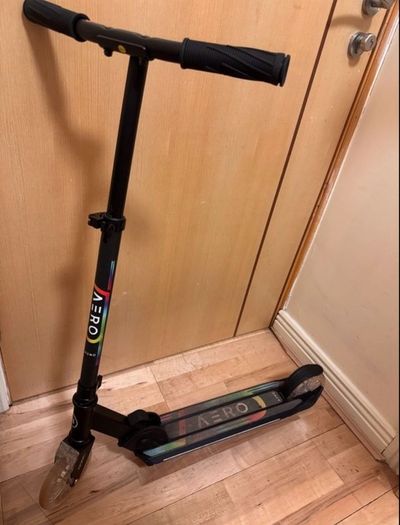 Folding Scooter (Aero) with led lights + helmet