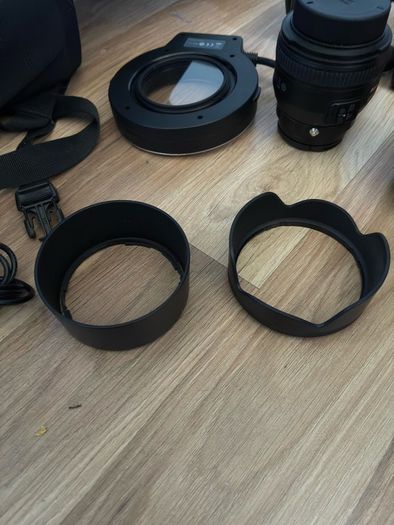 Nikon D7500 DSLR Photography Kit 3 Lenses Flashes Batteries, Filters, Bag and Studio Lights