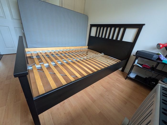 Ikea king size hemnes bed