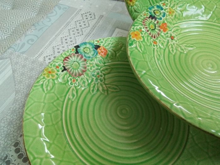 Crown Devon Majolica Shallow Bowl