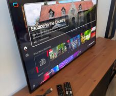 Samsung 43 4K Crystal UHD Smart TV UE43BU8070KXXU Excellent Condition