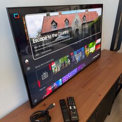 Samsung 43 4K Crystal UHD Smart TV UE43BU8070KXXU Excellent Condition