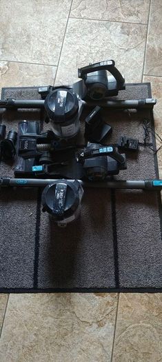 2 Vax Blade 4 Vacume Cleaners. (one Pet)