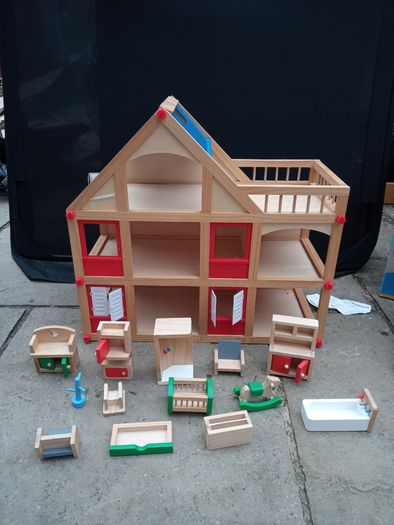 Doll house
