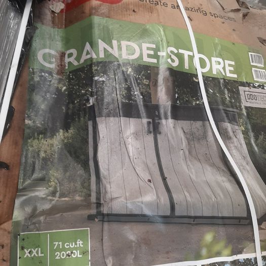 Garden storage box